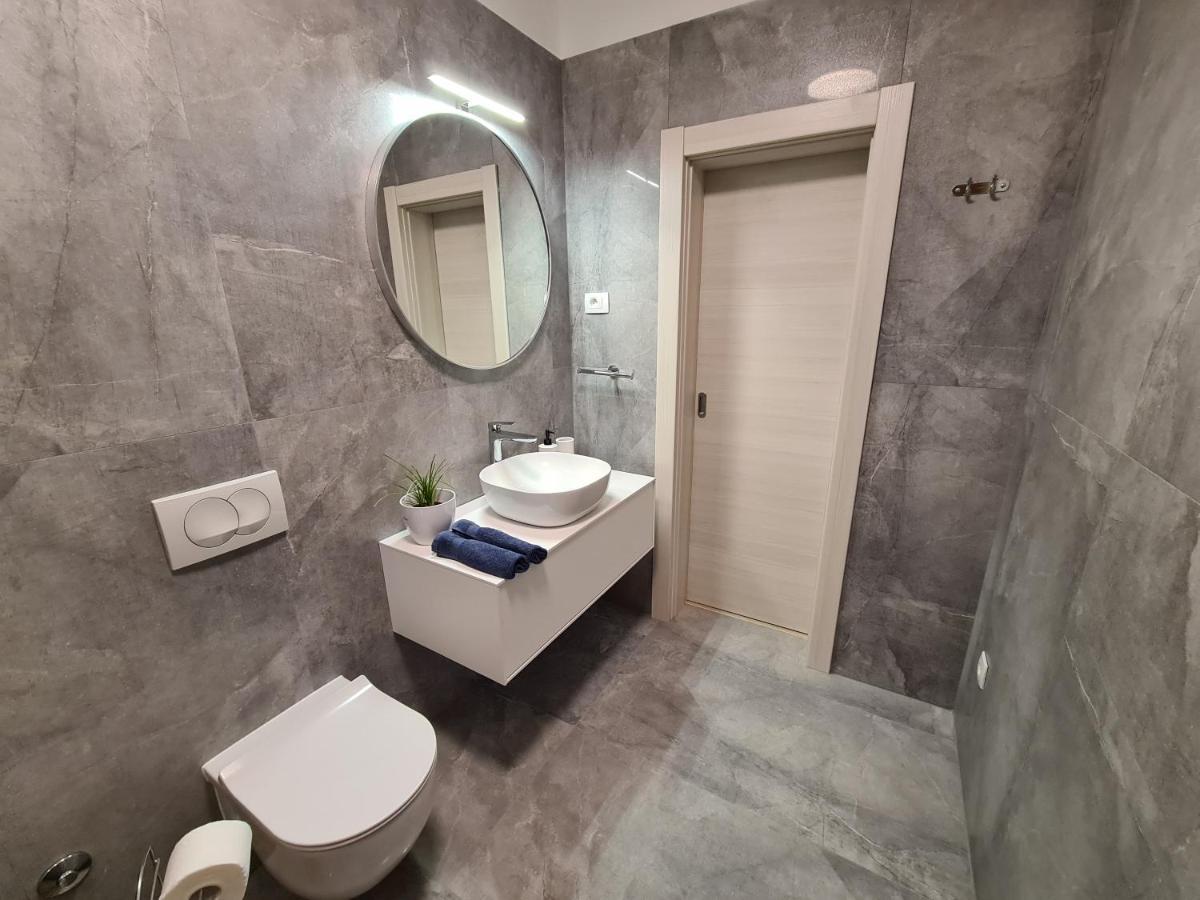 Apartments & Rooms Tom ميدولين المظهر الخارجي الصورة