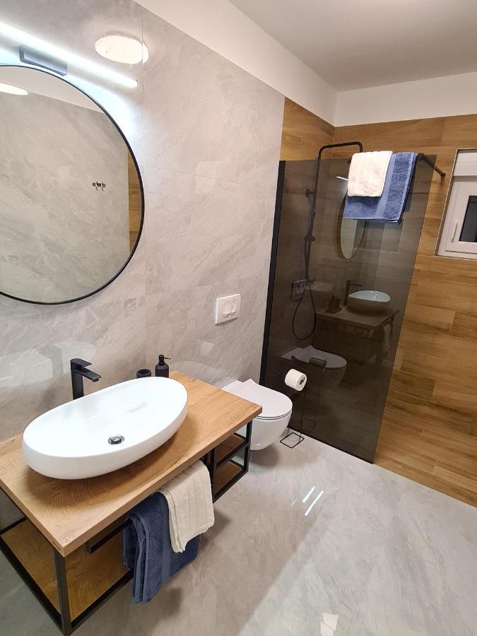 Apartments & Rooms Tom ميدولين المظهر الخارجي الصورة