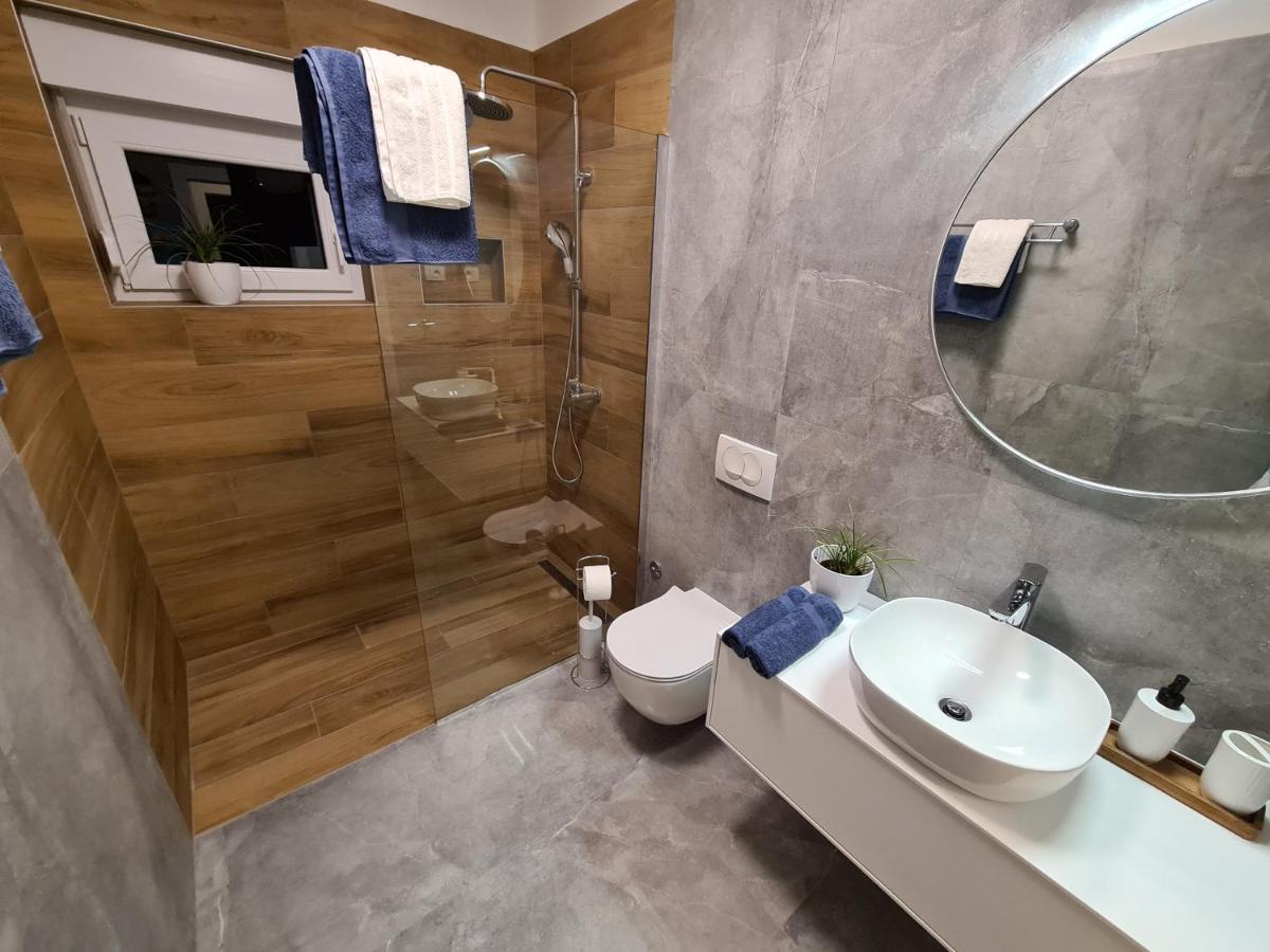 Apartments & Rooms Tom ميدولين المظهر الخارجي الصورة