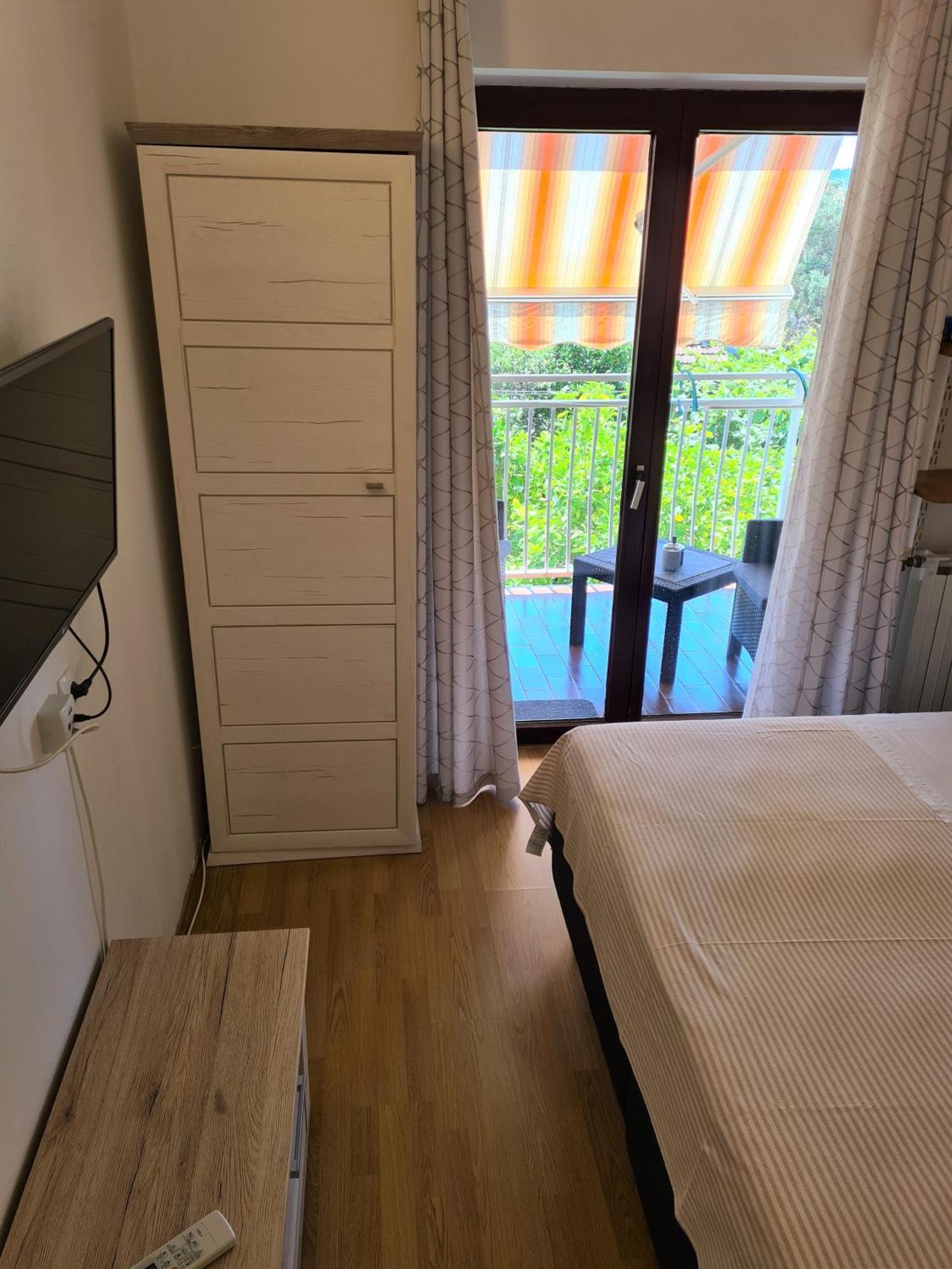 Apartments & Rooms Tom ميدولين المظهر الخارجي الصورة