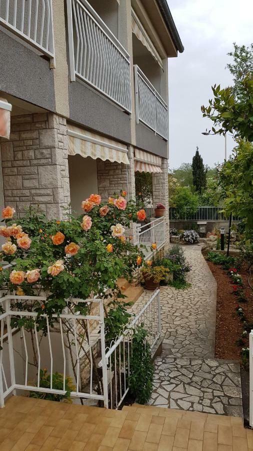 Apartments & Rooms Tom ميدولين المظهر الخارجي الصورة