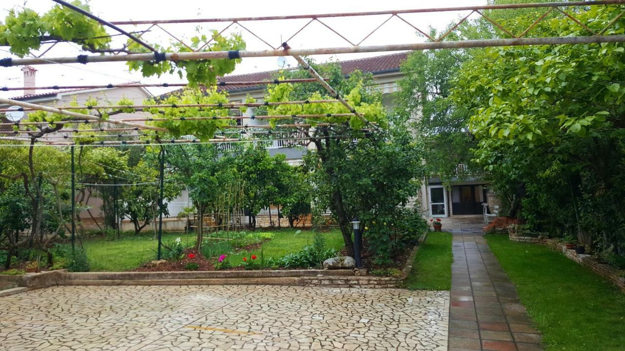 Apartments & Rooms Tom ميدولين المظهر الخارجي الصورة
